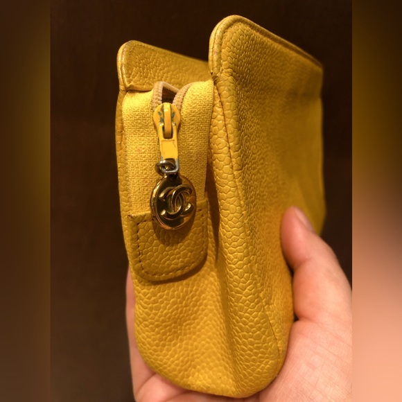 Chanel Yellow Caviar Timeless CC Zip Pouch - Rare - Picture 3 of 16